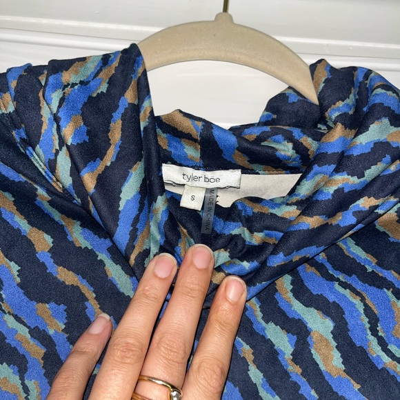 Tyler Boe Dress - Picture 2 of 2